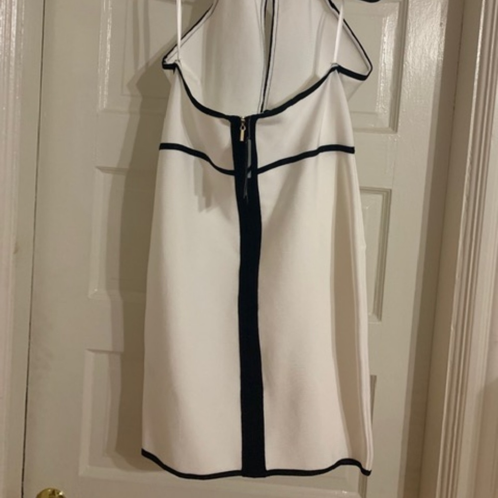 Bebe Backless Halter Mini - Picture 4 of 6